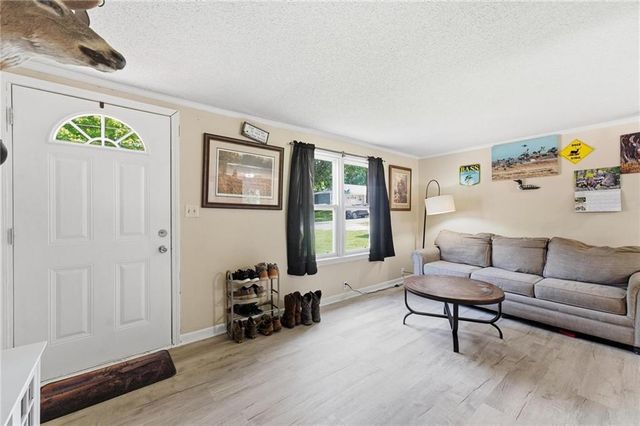 701 Hickory Street, Richmond, MO 64085