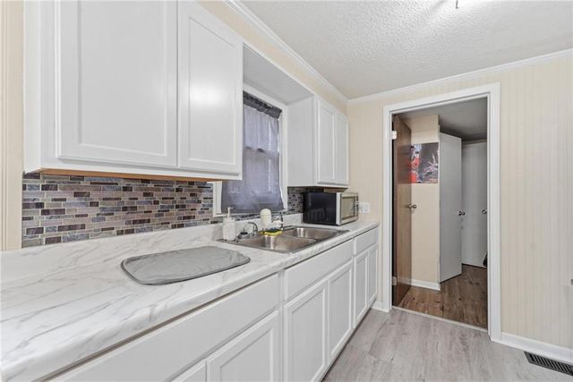 701 Hickory Street, Richmond, MO 64085