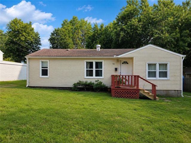701 Hickory Street, Richmond, MO 64085