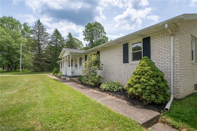 3090-3092 Brumbaugh Street NW, North Canton, OH 44720