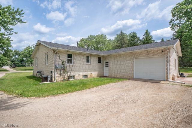 3090-3092 Brumbaugh Street NW, North Canton, OH 44720