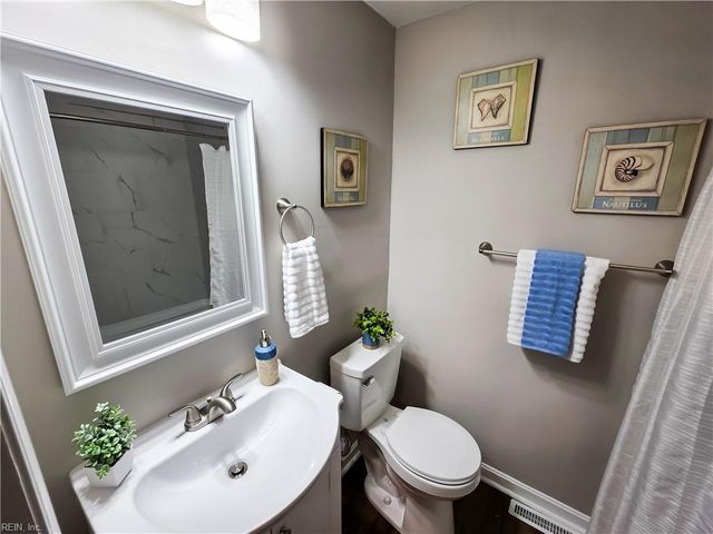 6510 Diesel CT, Norfolk, VA 23513