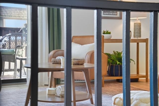 4 Pebblestone Cir 4, Suffield, CT 06078