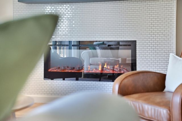 4 Pebblestone Cir 4, Suffield, CT 06078