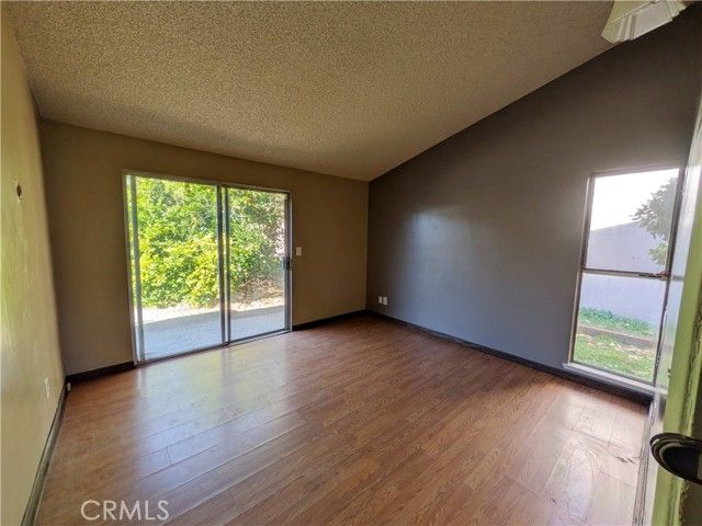 8401 Cozycroft, Winnetka (los Angeles), CA 91306