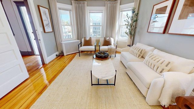3943 Washington St 2, Boston, MA 02131