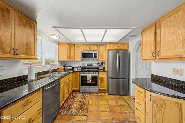 1341 W Chapala Court, Tucson, AZ 85704