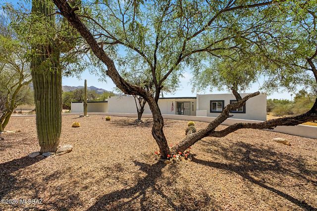 1341 W Chapala Court, Tucson, AZ 85704