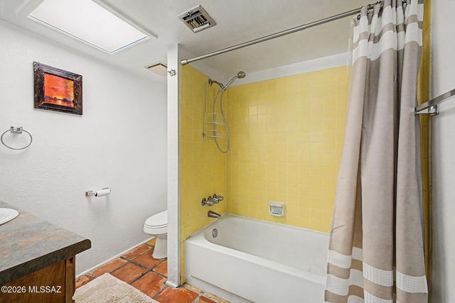 1341 W Chapala Court, Tucson, AZ 85704