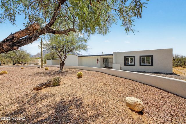 1341 W Chapala Court, Tucson, AZ 85704