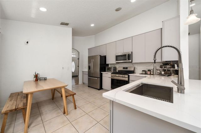 10966 ELIOTTI STREET, Orlando, FL 32832