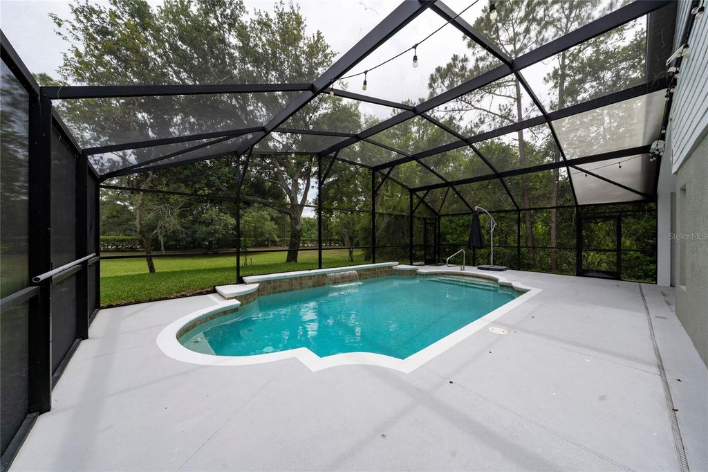 Image 41 of property listing at 10966 ELIOTTI STREET, Orlando, FL 32832