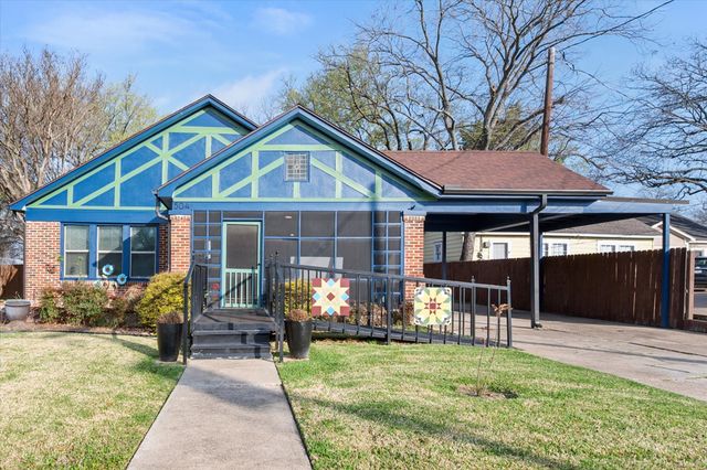 504 W Gilmer Street, Ennis, TX 75119