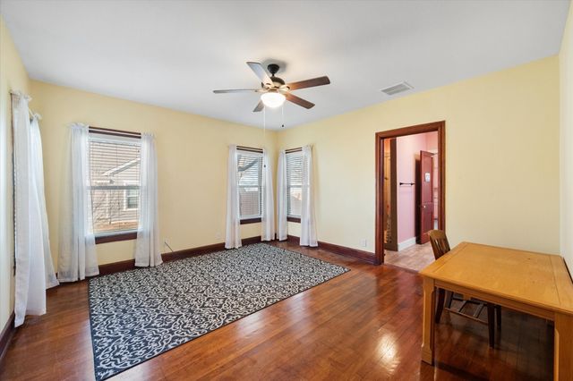 504 W Gilmer Street, Ennis, TX 75119