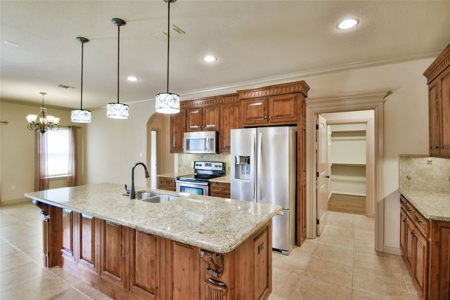 202 Captains Court, Granbury, TX 76049