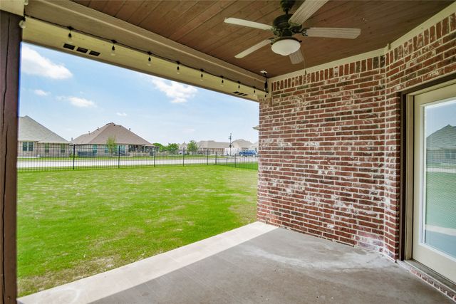 202 Captains Court, Granbury, TX 76049