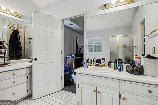 205 Harbor Lakes Way, Fayetteville, GA 30215