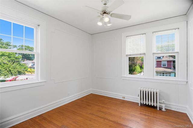53 Coolidge Street, Malverne, NY 11565