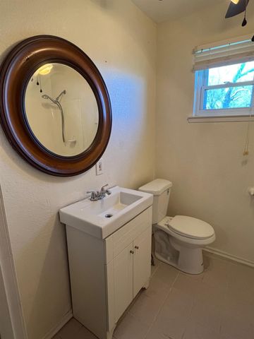 8015 Kirby St, Valley Springs, CA 95252