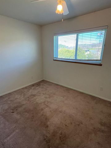 8015 Kirby St, Valley Springs, CA 95252