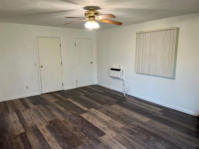 8015 Kirby St, Valley Springs, CA 95252