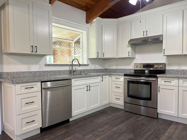 8015 Kirby St, Valley Springs, CA 95252