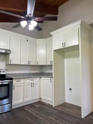 8015 Kirby St, Valley Springs, CA 95252