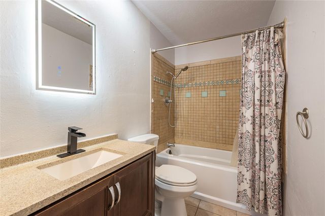 15722 Corsair Road, Houston, TX 77053