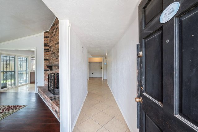 15722 Corsair Road, Houston, TX 77053