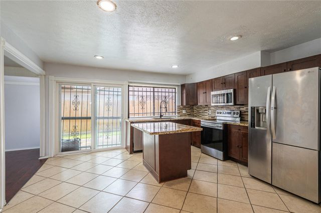 15722 Corsair Road, Houston, TX 77053