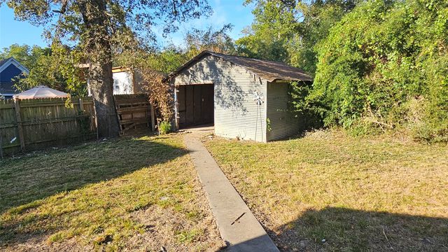 709 Beech Street, Bonham, TX 75418
