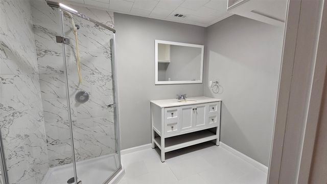 709 Beech Street, Bonham, TX 75418