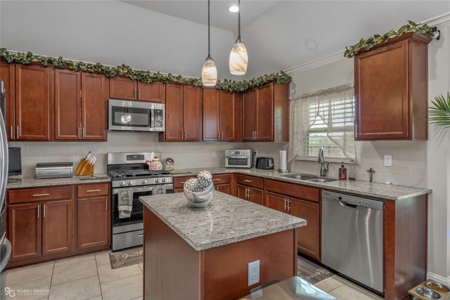192 Cullom Drive, Bossier City, LA 71112