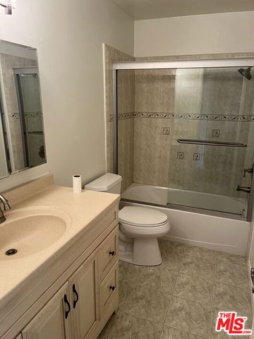 1544 Stanford Street 4, Santa Monica, CA 90404