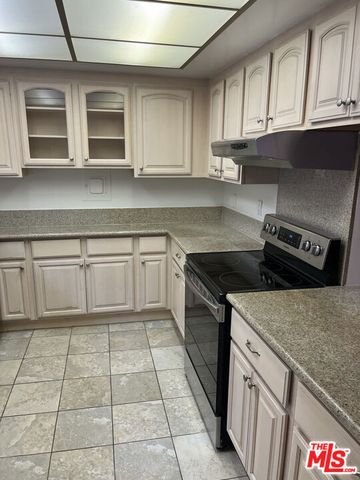 1544 Stanford Street 4, Santa Monica, CA 90404