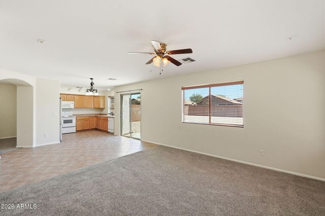 471 E MELANIE Street, San Tan Valley, AZ 85140