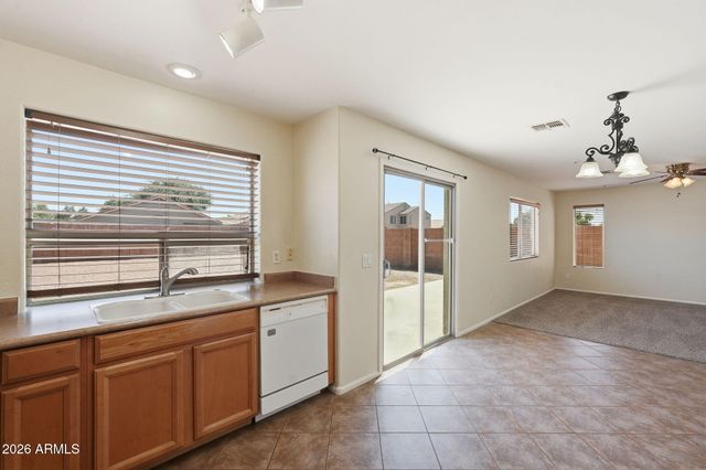 471 E MELANIE Street, San Tan Valley, AZ 85140
