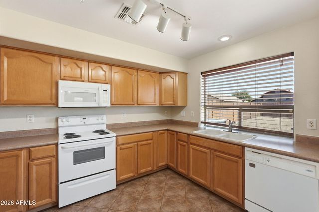 471 E MELANIE Street, San Tan Valley, AZ 85140