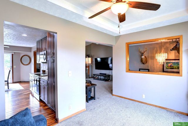 1812 Ashwood Avenue, Papillion, NE 68133