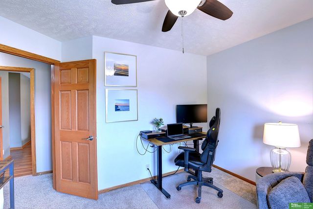 1812 Ashwood Avenue, Papillion, NE 68133