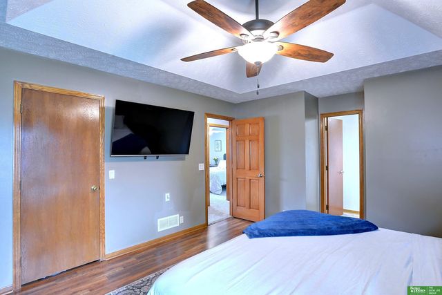 1812 Ashwood Avenue, Papillion, NE 68133