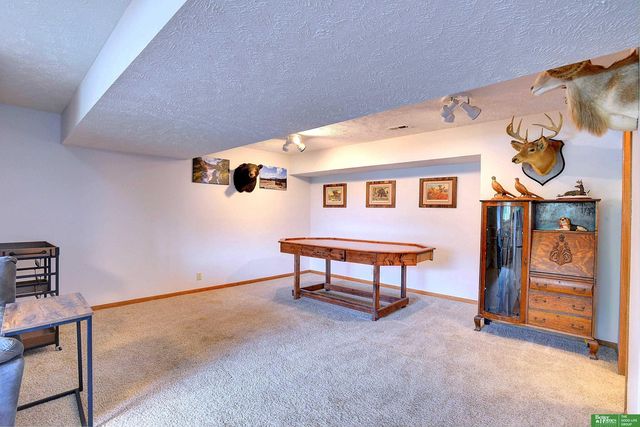 1812 Ashwood Avenue, Papillion, NE 68133