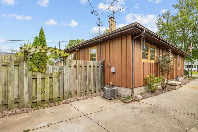 2230 N 22nd STREET, Sheboygan, WI 53083