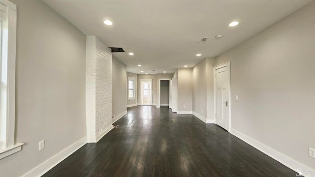 901 Chicago Street, Detroit, MI 48202
