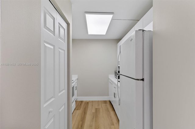 8240 SW 210th St 302, Cutler Bay, FL 33189