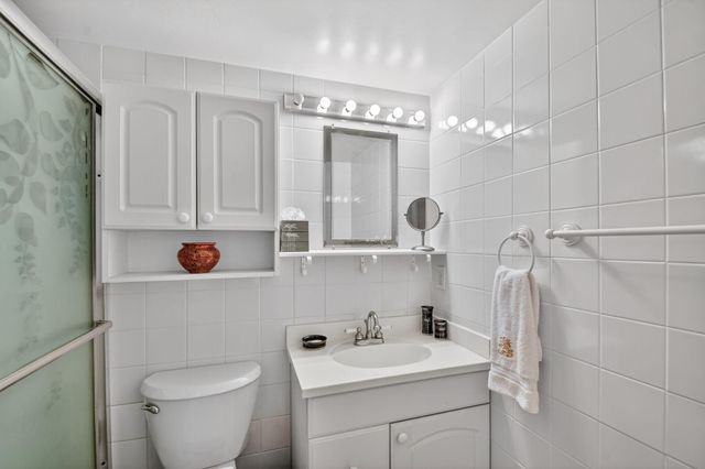 99 Bedford D, West Palm Beach, FL 33417