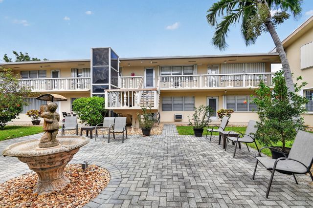 99 Bedford D, West Palm Beach, FL 33417