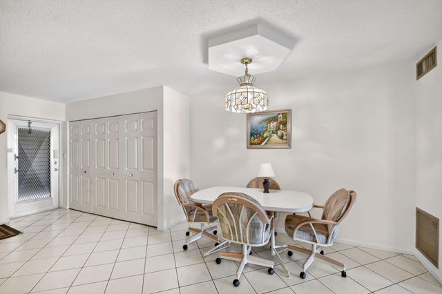 99 Bedford D, West Palm Beach, FL 33417