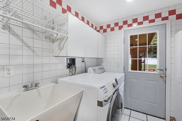 127 Mountain Circle South, West Milford Twp., NJ 07480