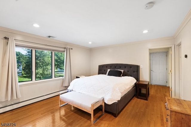 127 Mountain Circle South, West Milford Twp., NJ 07480